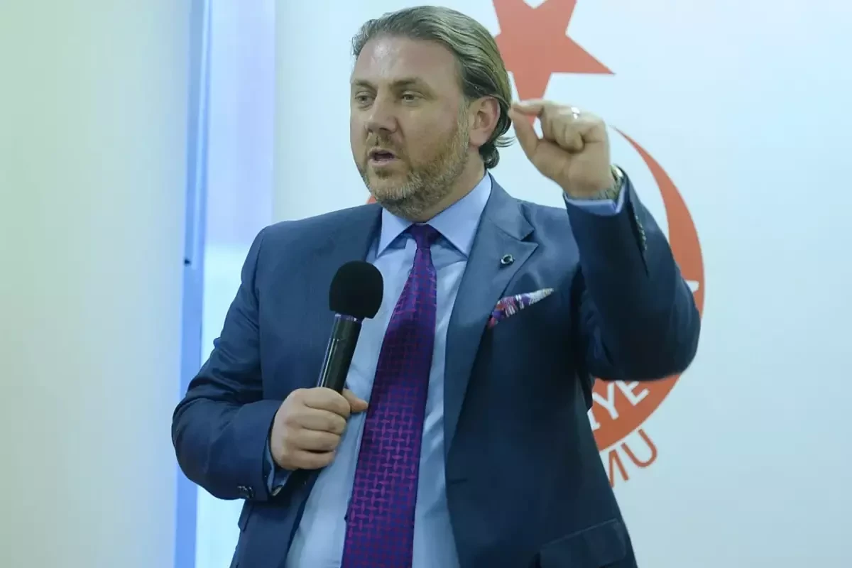 Ərdoğanın baş müşaviri ağır xəstəlikdən əziyyət çəkir - FOTO